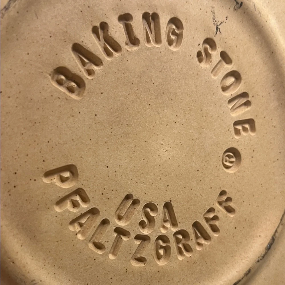 12 inch Pfaltzgraff Rustic Tan Stoneware Baking bowl. Preseasoned.  Exc